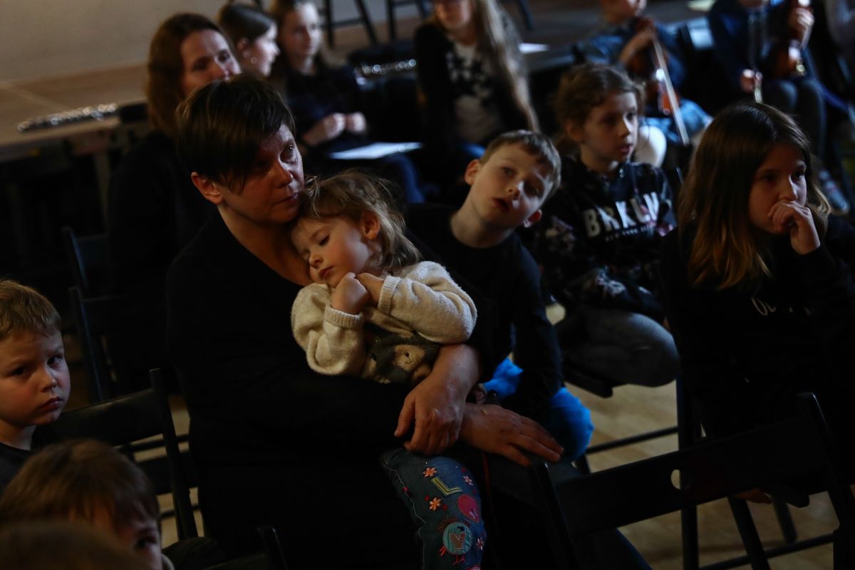 KRAKOW, POLAND - MARCH 31: Children, fled from Ukraine with their families, listen a concert together with Polish kids at the dr Henryk Jordan Youth Center in Krakow, Poland on January 31, 2021. (Photo by Stringer/Anadolu Agency via Getty Images)