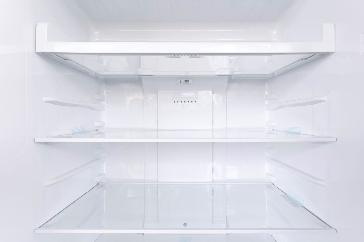 Unveiling the mystery hole: Why your fridge needs it clean