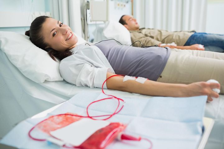 HTLV to wirus, którym można zarazić się w trakcie transfuzji krwi.