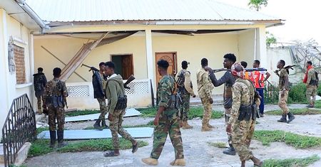 Siedmiu islamistów zabitych w Somalii. Trwa walka z Asz Szabab