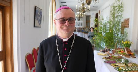 Biskup Szymon zdradził tajemnice. To małżonkowie mówią w konfesjonale