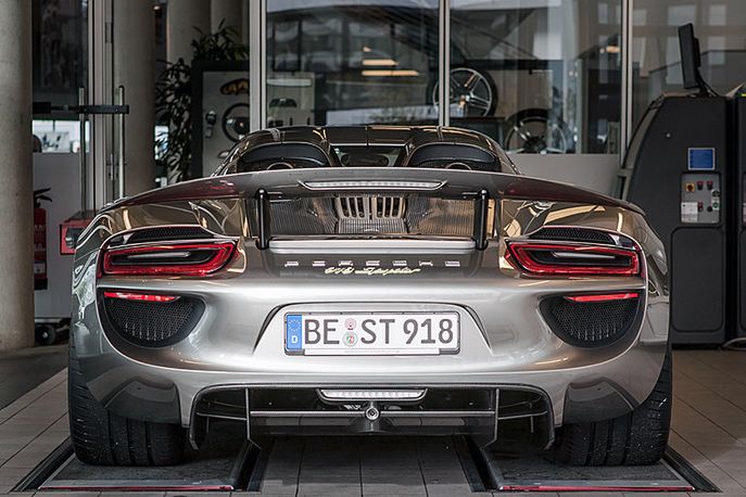 Edo Competition weźmie na warsztat Porsche 918 Spyder