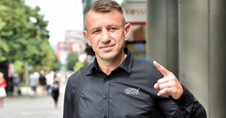 Gorliwy Tomasz Adamek co rusz daje świadectwa wiary. Dzień bez różańca jest dla niego stracony