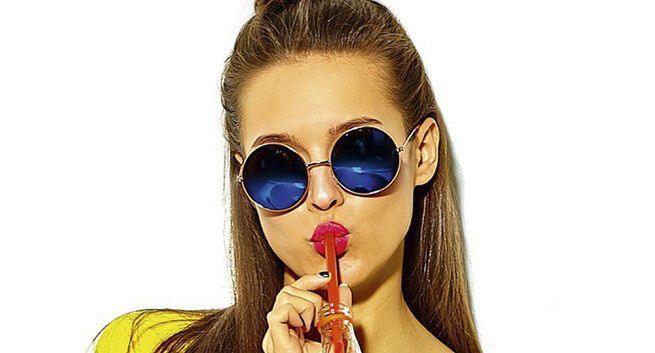 Po krytyce w internecie Edipresse wycofuje książkę „Za hajs matki baluj”. „To eksperyment, a nie poradnik”