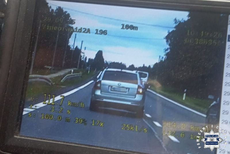 Brawura za kierownicą nie popłaca. 111 km/h w terenie zabudowanym