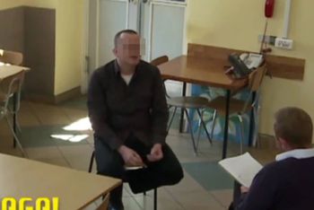 Podpalił dom z żoną i dziećmi w środku. Matka Dariusza P. zabrała głos