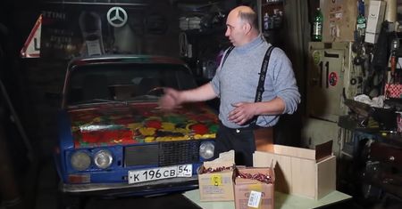 Baterie AA zamiast akumulatora. Rosjanin podjął się wyzwania