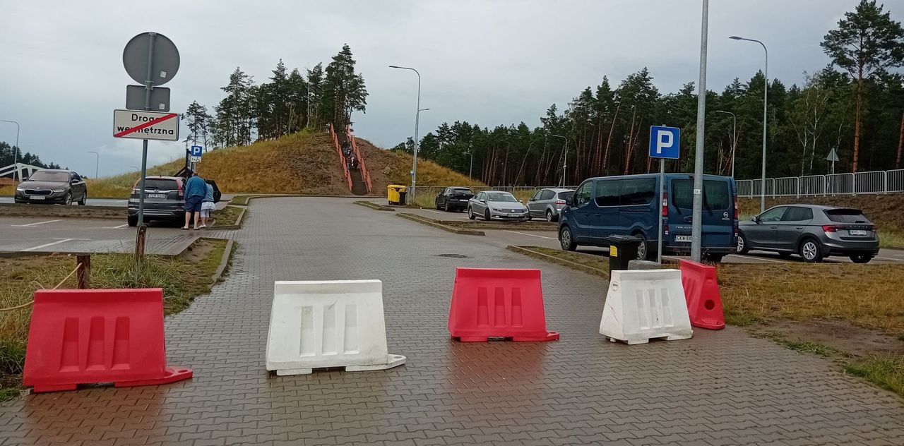 Przekop Mierzei Wiślanej, parking