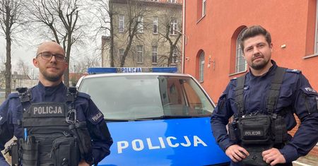 Ukradł jedzenie ze sklepu. Zachowanie policji chwyta za serce
