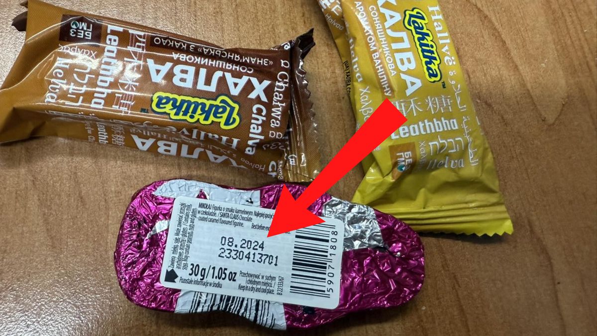 Jej syn dostał przeterminowane cukierki.