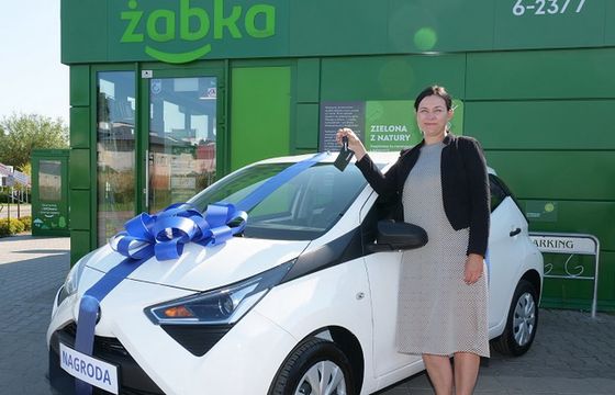 Nagrody za ponad pół mln zł do zdobycia w loterii dla franczyzobiorców Żabki