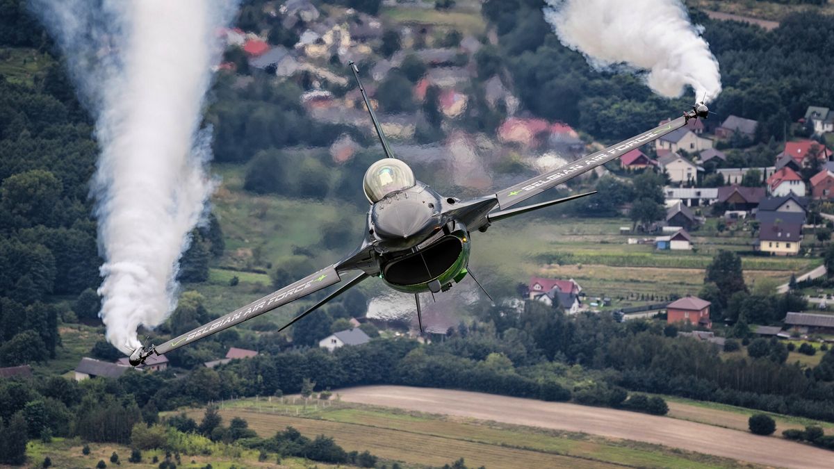 Reporter archiwum 2023 11
24.08.2023 Radom , sesja zdjeciowa z samolotem F-16 nalezacym do Belgijskich Sil Powietrznych , fot. Michal Adamowski/REPORTER
Michal Adamowski/REPORTER