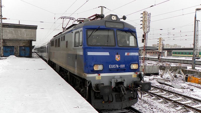 Pociąg PKP Intercity [zdjęcie ilustracyjne]