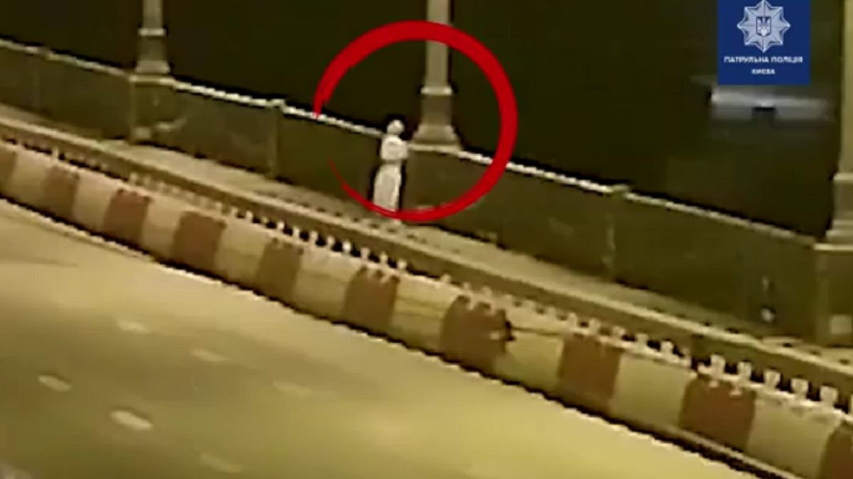 Policjanci uratowali kobietę, która chciała popełnić samobójstwo