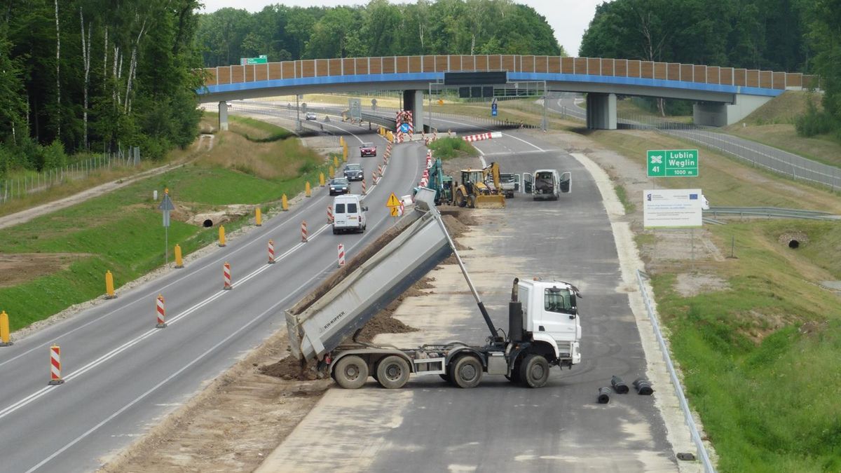 Budowa drogi ekspresowej S19 w Zemborzycach Tereszyńskich