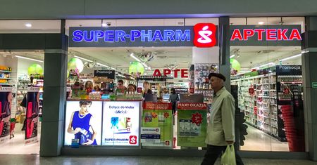 Super-Pharm kusi wiosennymi zniżkami. Krem za 1 grosz