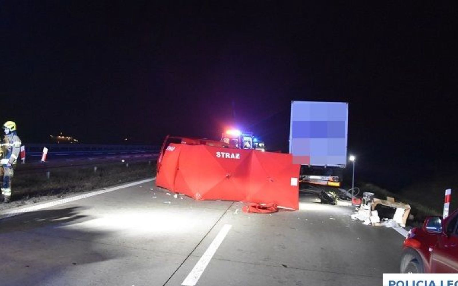 Tragedia na A4. Wjechał w tył zepsutego tira. Zginął pasażer