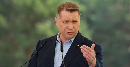 "To jest zdrada narodowa". Czarnek stawia kategoryczne żądania