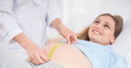 Jak przygotować się na drugi trymestr ciąży? Sprawdź listę badań i zaleceń