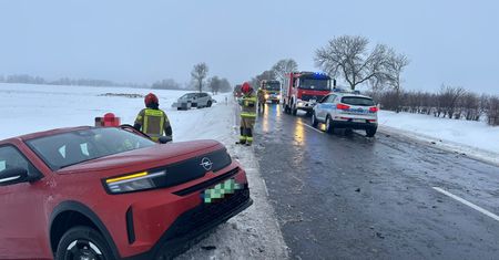 Trudne warunki na drogach. Policja pokazała zdjęcia