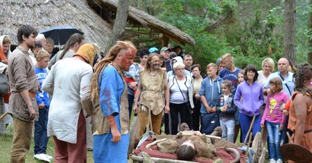 Bardzo udane spotkania z epoką kamienia