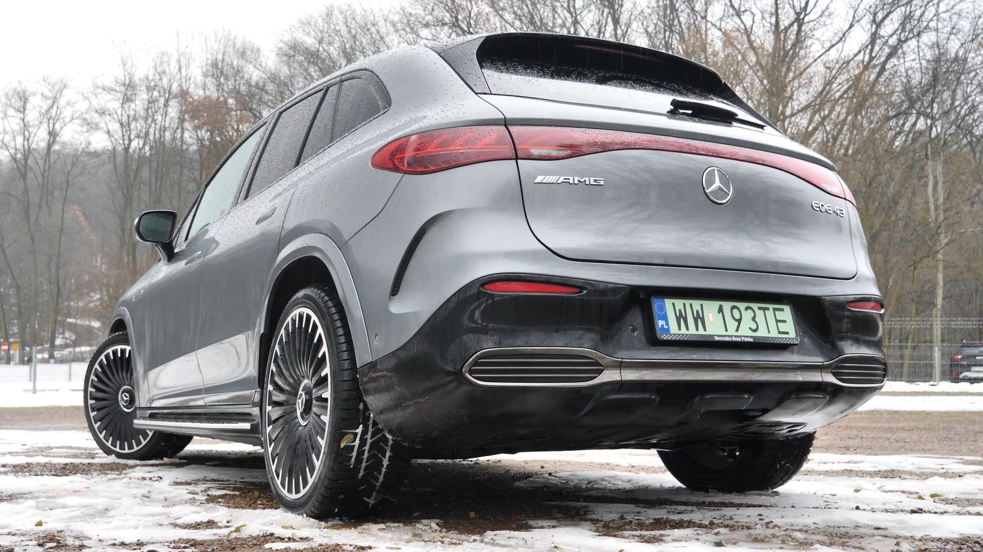 Mercedes-AMG EQE SUV 43