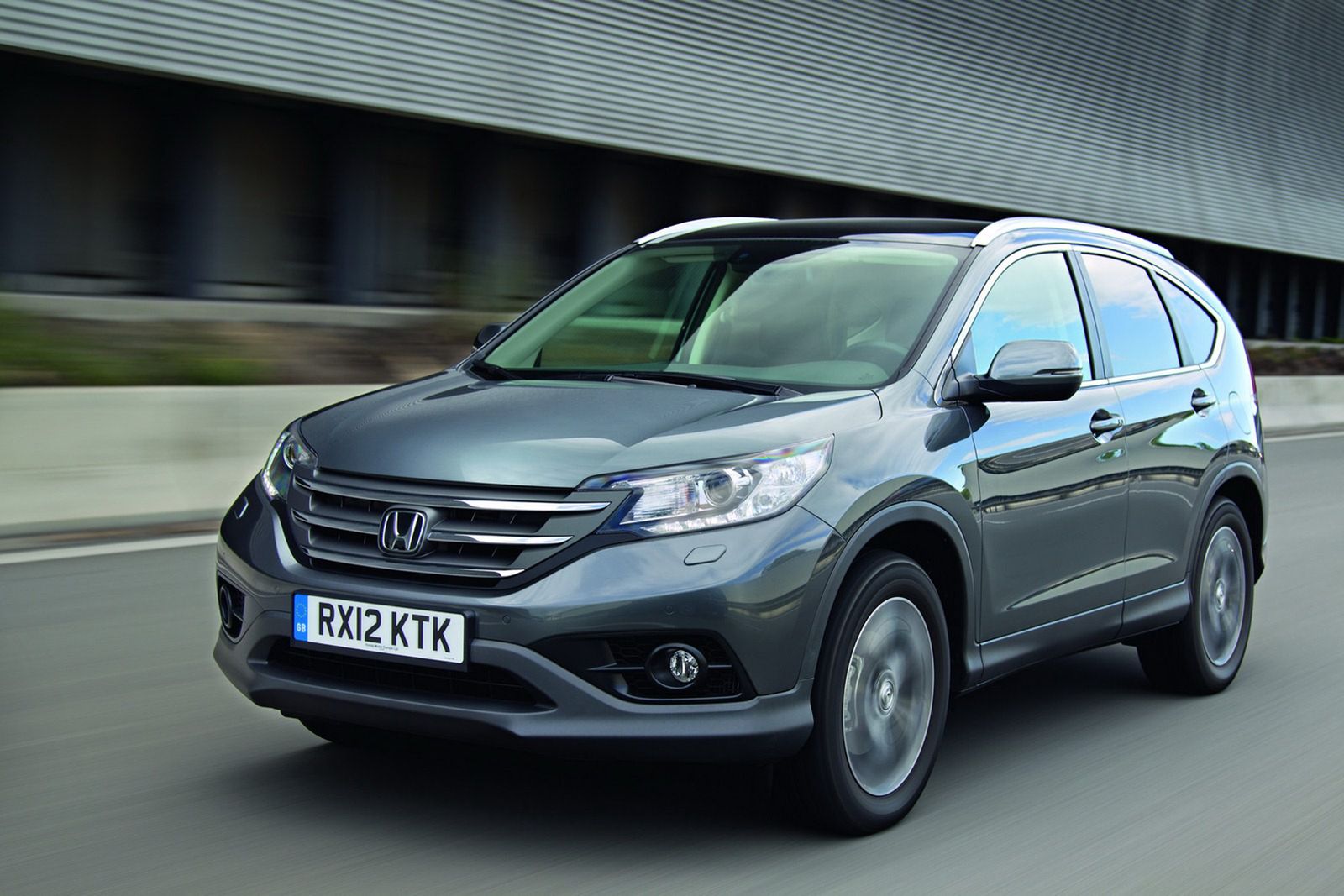 2013 Honda CR-V - obszerna galeria prosto od producenta 17