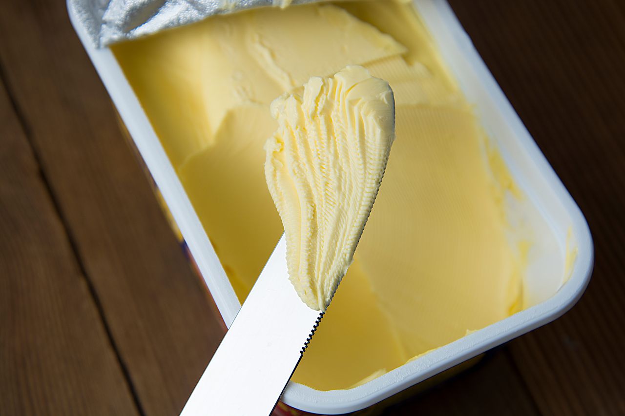 Margarine; butter; sandwiches; fat