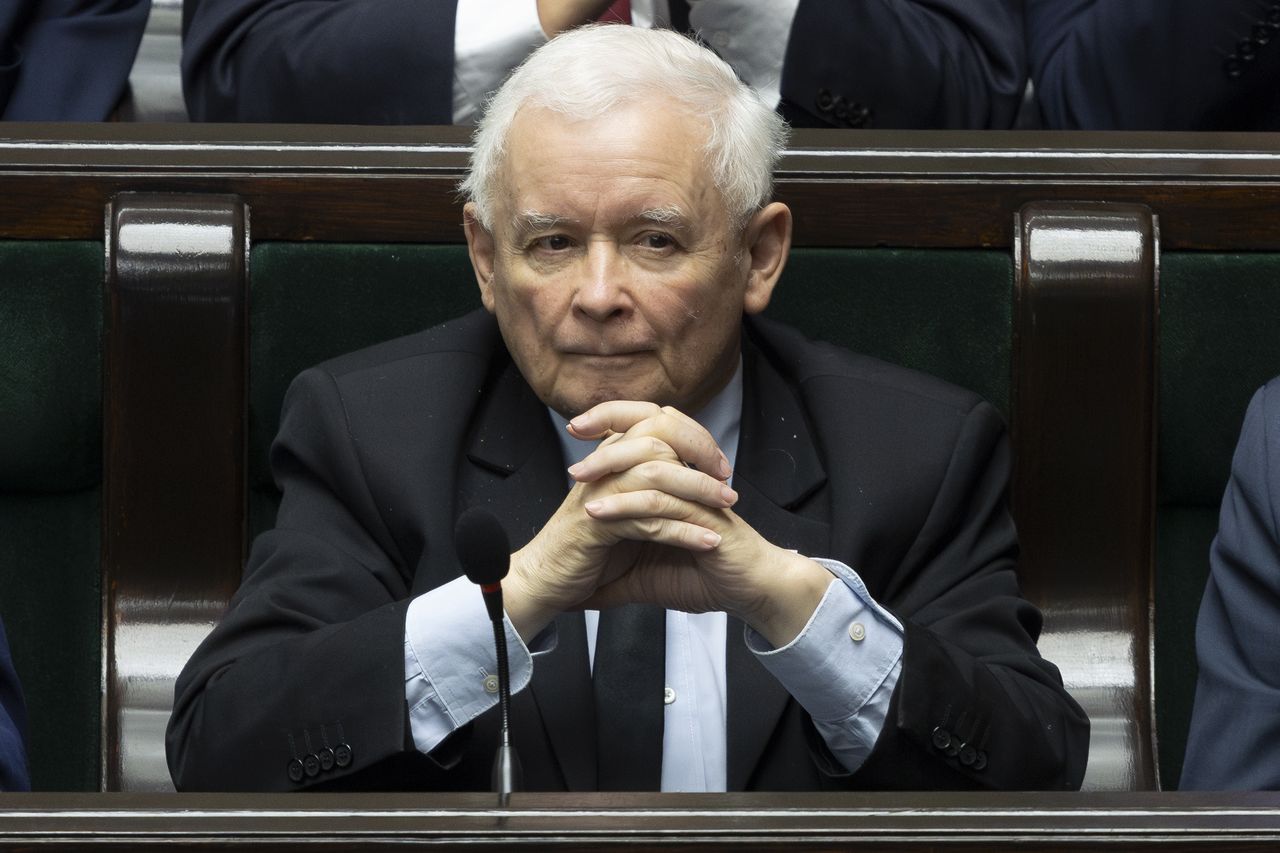 Kaczyński zabiera głos ws. mieszkań Nawrockiego