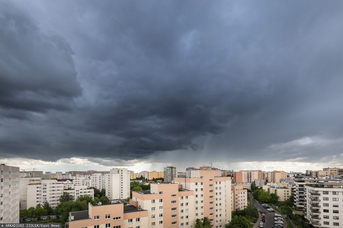 Warszawa. Alert pogodowy. IMGW ostrzega przed burzami z gradem