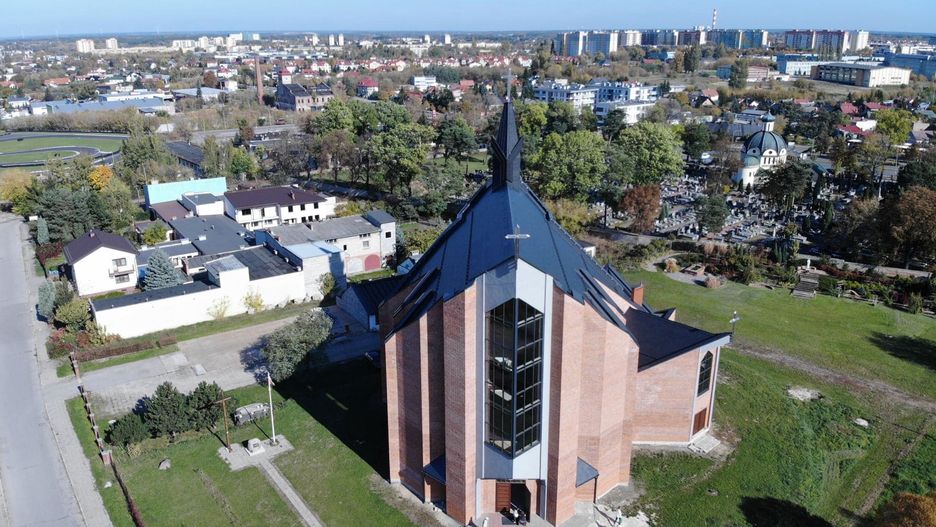 Koronawirus w Polsce. Proboszcz z Radomia zakażony. Dezynfekcja kościoła