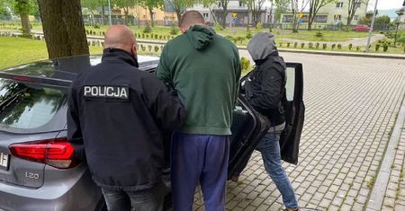 23-letni wnuczek znęcał się nad babcią. Zgotował jej piekło