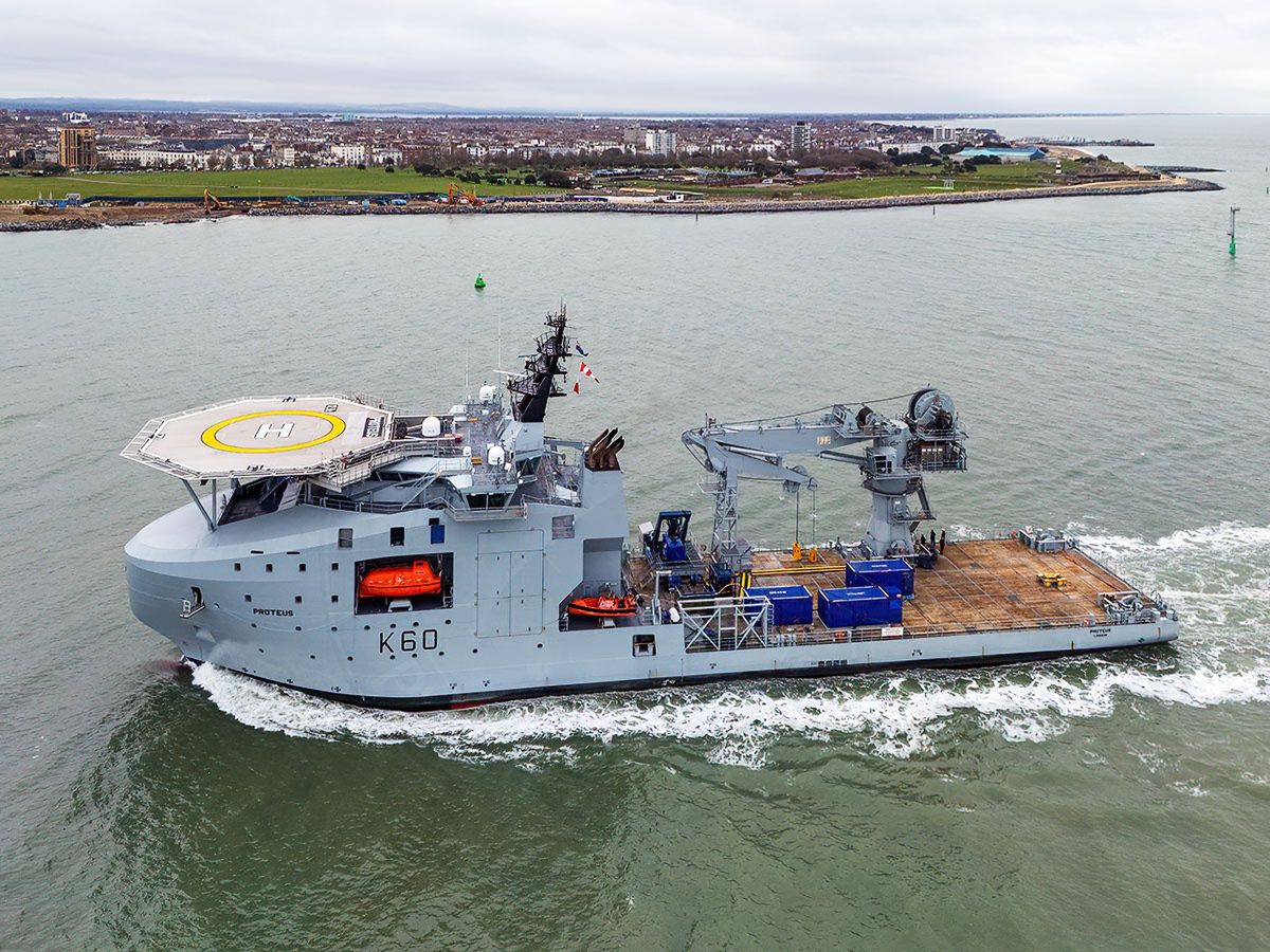 Włoska Marina Militare poszukuje OSV do nadzoru podwodnego