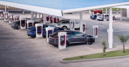Tesla Supercharger - będzie (dużo) więcej ładowarek na mapie Europy