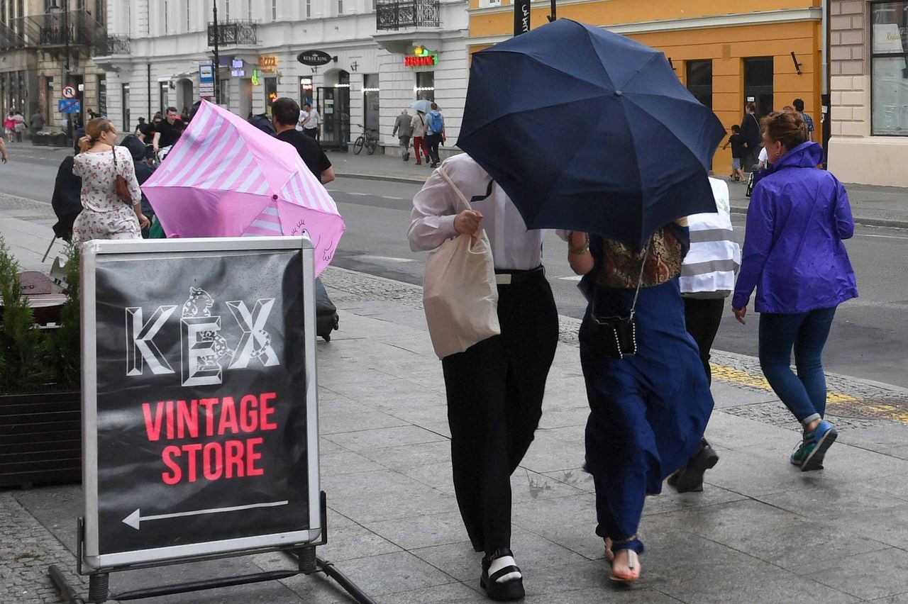 Warszawa. Straty po burzy. Ponad 70 zdarzeń