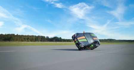 Nokian pobił rekord prędkości w jeździe na dwóch kołach