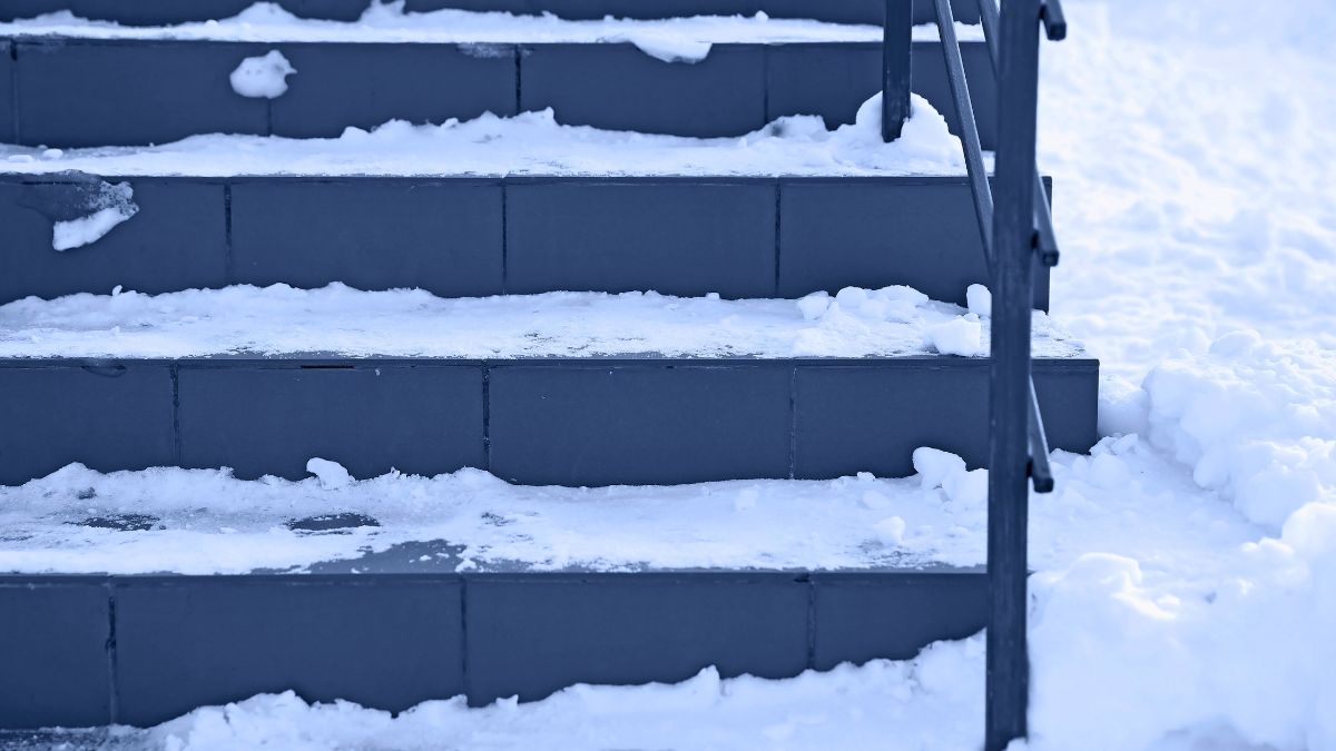 Już nie boje się oblodzonych schodów od kiedy znam ten trik. 