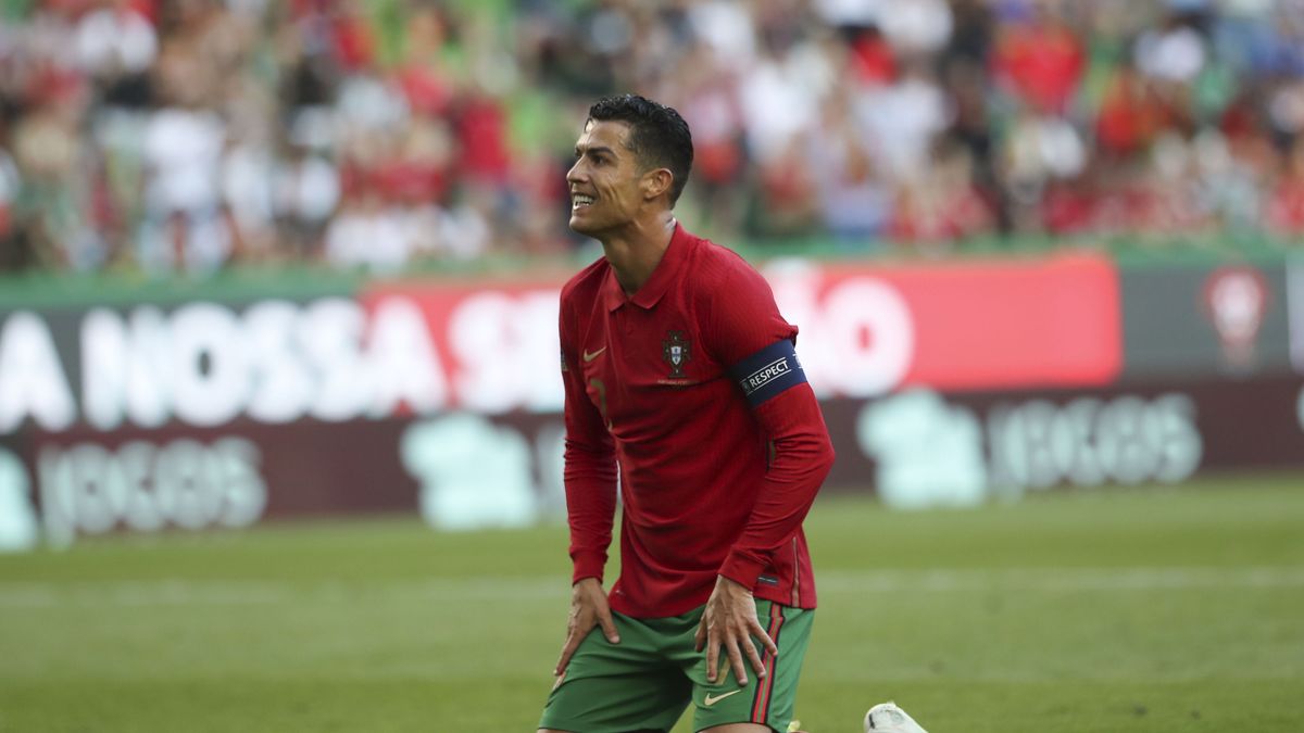 PortugalÂ´s Cristiano Ronaldo reacts during the UEFA Nations League group A2 soccer match with Czech Republic at Alvalade Stadium in Lisbon, Portugal, 09 June 2022. EPA/ANTONIO COTRIM Dostawca: PAP/EPA.