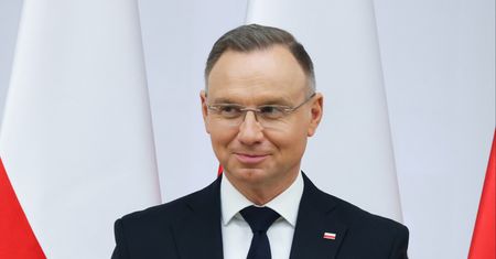 Duda dostanie podwyżkę emerytury. Tyle zyska były prezydent w 2026 r.