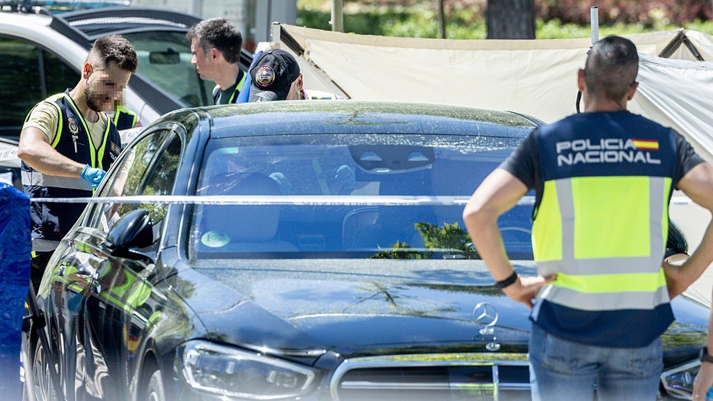 52-year-old Man Shot To Death Outside A School In Pozuelo De Alarcon
POZUELO DE ALARCON MADRID, SPAIN - MAY 21: Scientific Police officers work at the place where the events occurred, on 21 May, 2025 in Pozuelo de Alarcon, Madrid, Spain. A man has died after being shot several times at the door of the American School, the facts have occurred after the entrance of the students to the classes, at 9.15 am. The victim is Andriy Portnov, who was an advisor to the former Ukrainian president, Viktor Yanukovych, linked to the Kremlin and a refugee in Russia since the Euromaidan revolution of 2014. (Photo By Ricardo Rubio/Europa Press via Getty Images)
Europa Press News