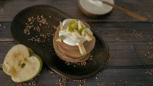 Placki z jabłkami na każdą okazję? Wypróbuj przepisy na placki bezglutenowe, bez jajek i mleka