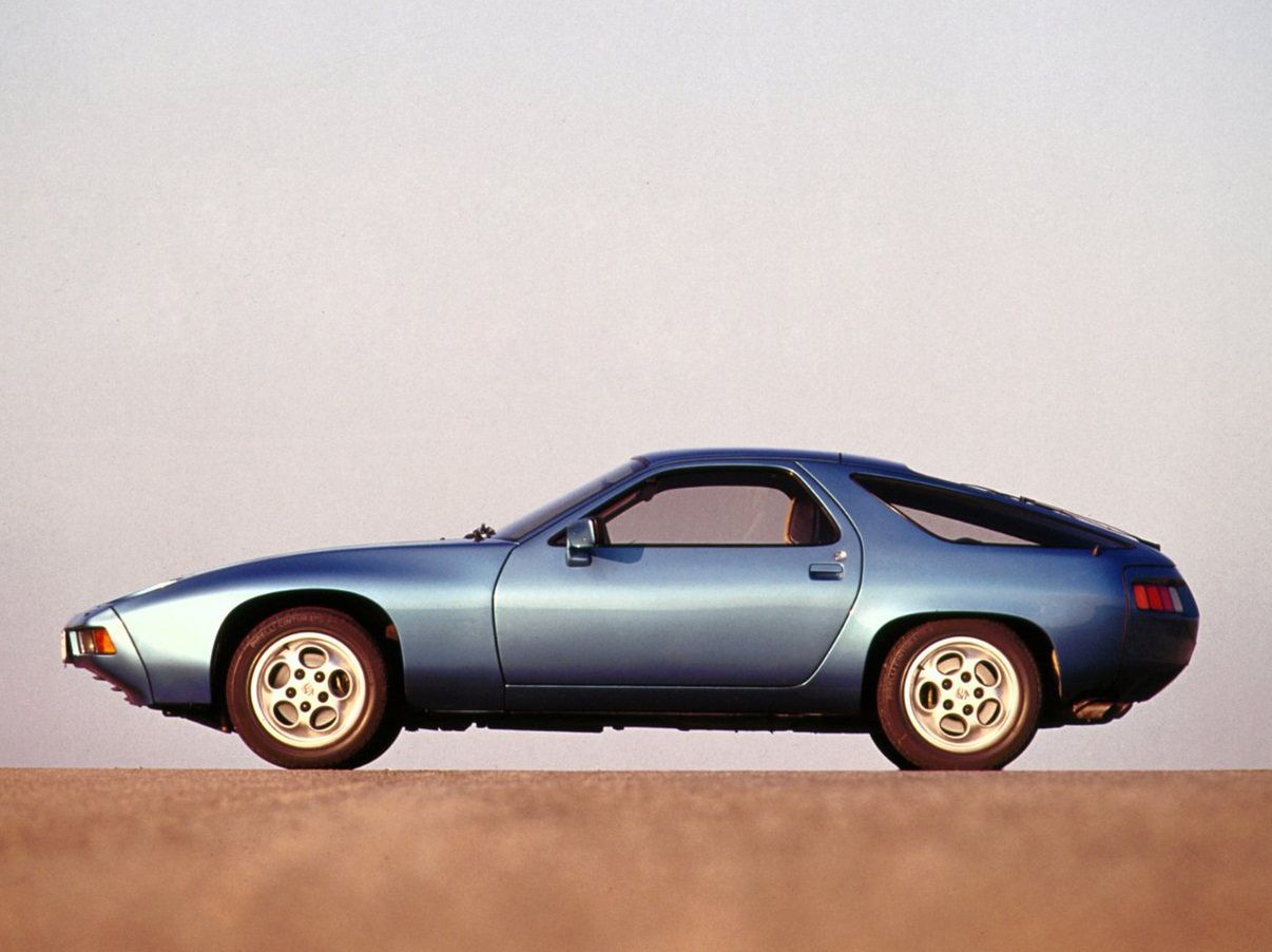 Porsche 928