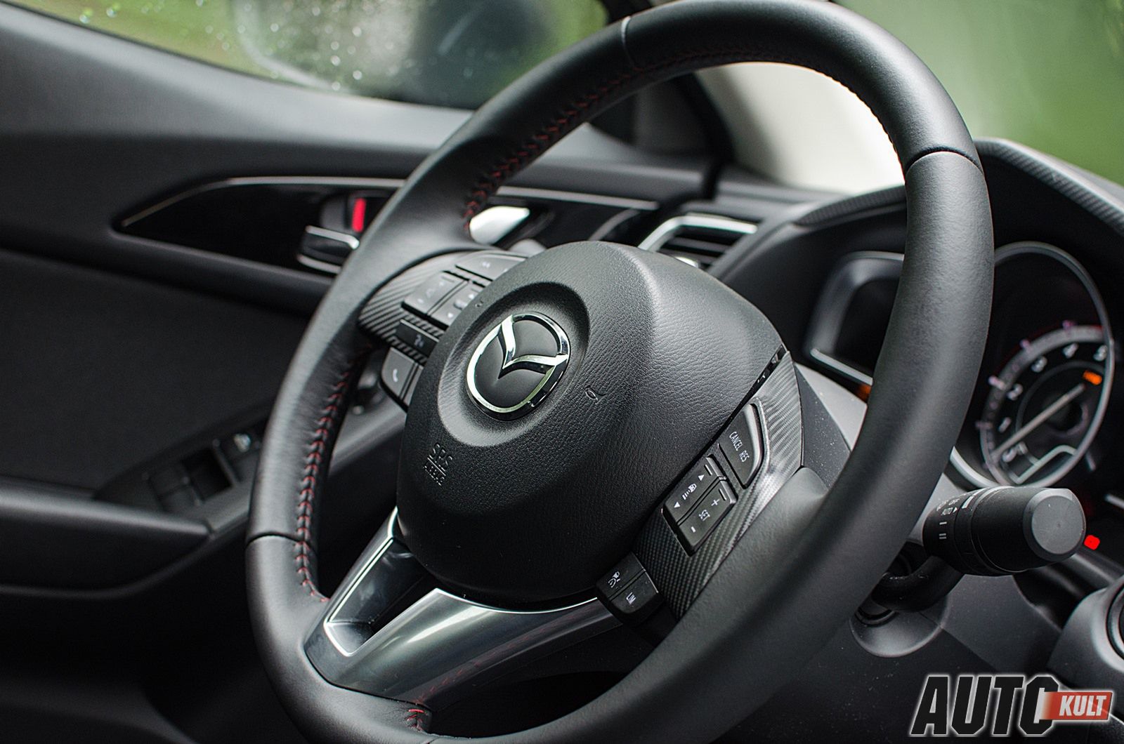 Mazda 3 Sedan 2,0 SKYACTIV-G AT skyPASSION – test [galeria] 10