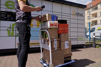 Dostawa na drugi dzień, błyskawiczna płatność. Gigantyczny sukces polskich firm