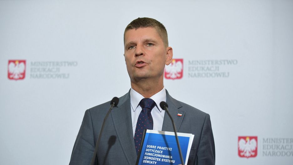 Powrót do szkoły. Dariusz Piontkowski przekazał najnowsze zalecenia