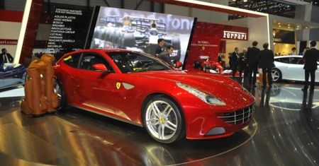 Ferrari FF i Lamborghini Aventador LP700-4 wyprzedane do końca roku!