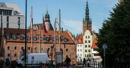 Niemiecka partia pomyliła ratusze. Pokazała ten z Gdańska