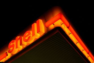 Koronawirus. Shell odnotował stratę 18 mld dolarów
