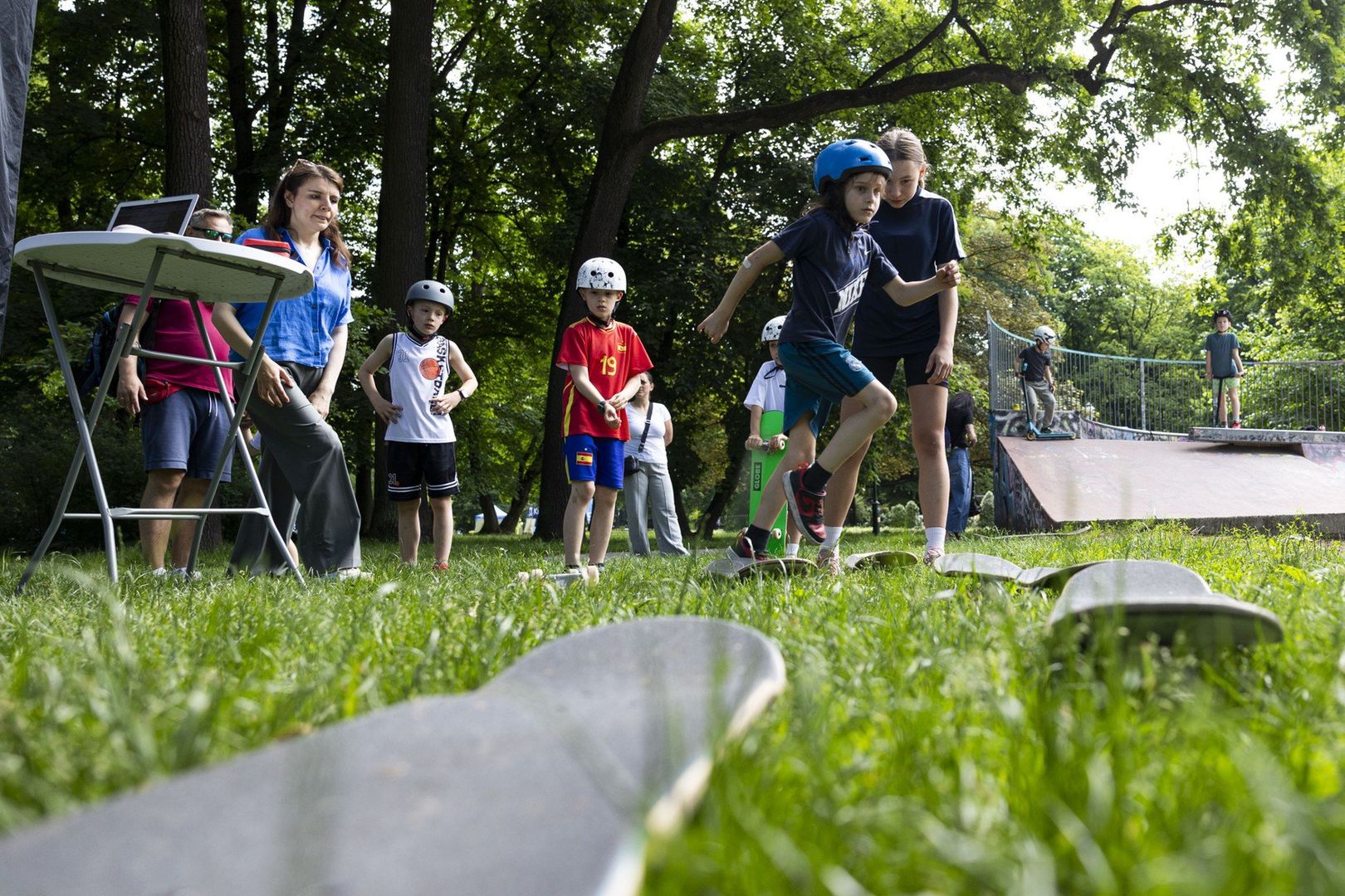 KRK Skate School OPEN DAYS w skateparku w Parku Jordana w Krakowie. Takie wydarzenie zorganizowano po raz pierwszy
