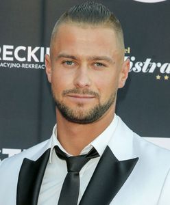 Mikołaj Jędruszczak świętuje Mikołajki. Imieninowa fotka rozgrzewa fanki